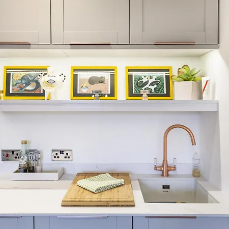 Hidden Gem - Luxe Clifton With Views