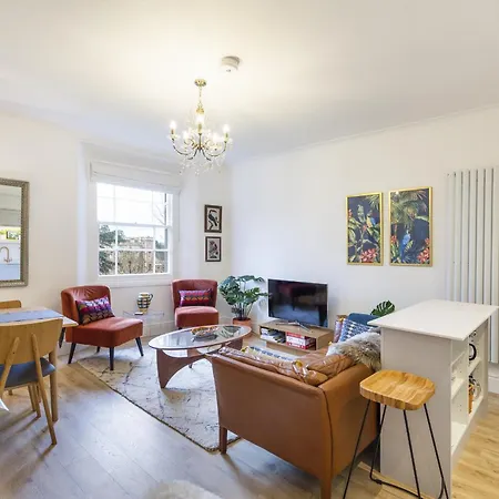Hidden Gem - Luxe Clifton With Views דירה